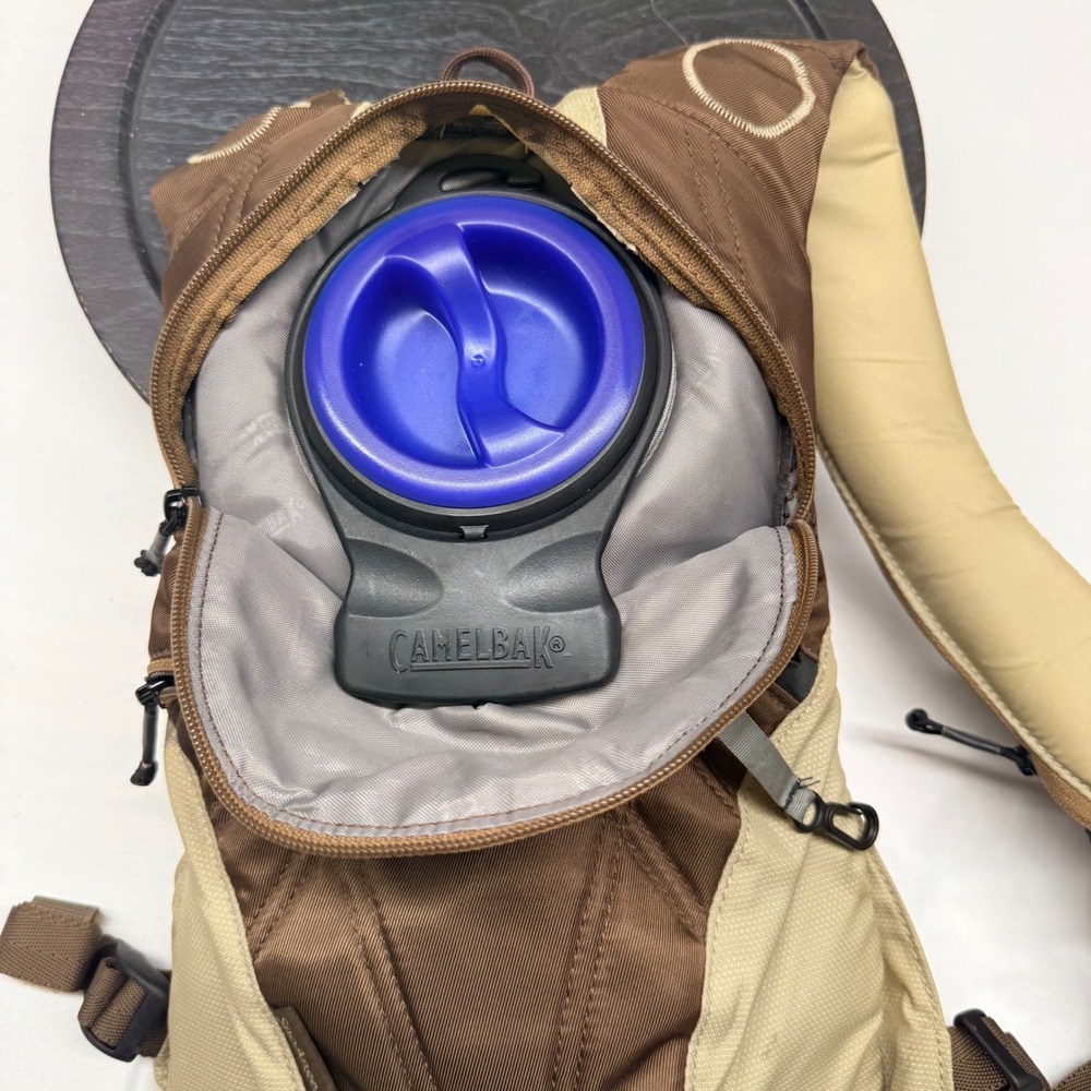 CamelBak SnoAngel Hydration Pack Brown Tan Antifreeze Winter Sports Backpack - Picture 3 of 6